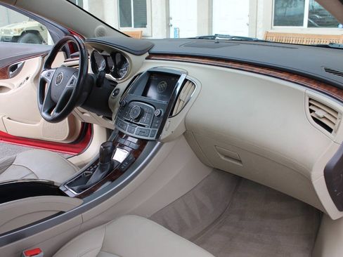 Used 2013 Buick LaCrosse Premium FWD image 33
