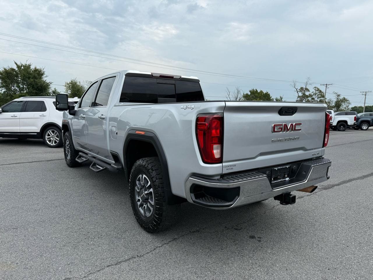 Used 2021 GMC Sierra 3500 SLE w/ SLE Convenience Package AWD/4WD image 4
