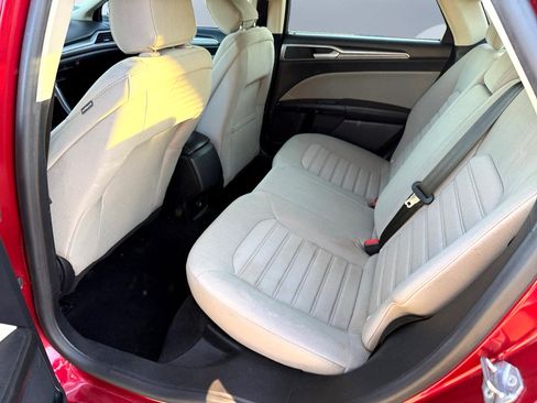 Used 2020 Ford Fusion S image 10