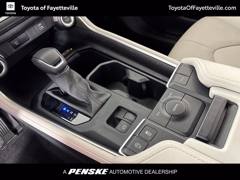 Certified 2024 Toyota Grand Highlander FWD image 37