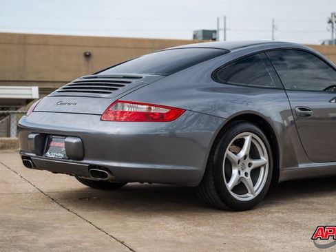 Used 2005 Porsche 911 Carrera image 48