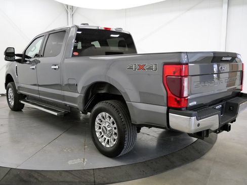 Used 2022 Ford F250 XLT w/ XLT Premium Package AWD/4WD image 5