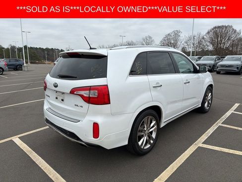 Used 2015 Kia Sorento SX image 16