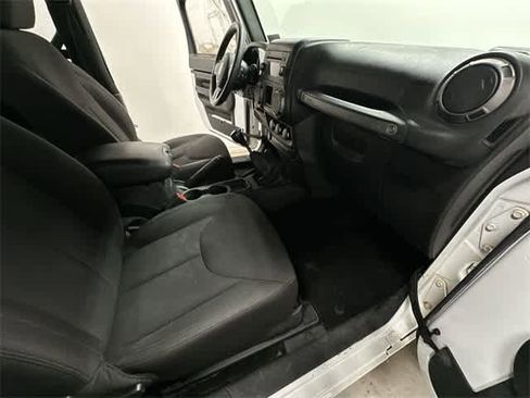 Used 2017 Jeep Wrangler Sport image 18