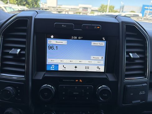 Used 2018 Ford F150 XLT w/ Equipment Group 302A Luxury AWD/4WD image 23