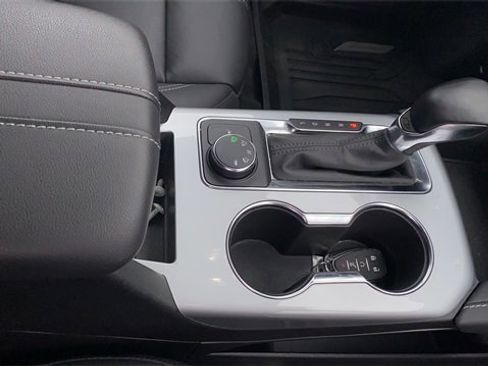 Used 2024 Chevrolet Blazer LT image 14