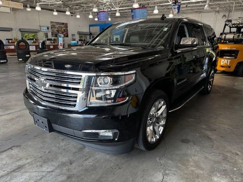 Used 2020 Chevrolet Suburban Premier w/ Max Trailering Package AWD/4WD image 1