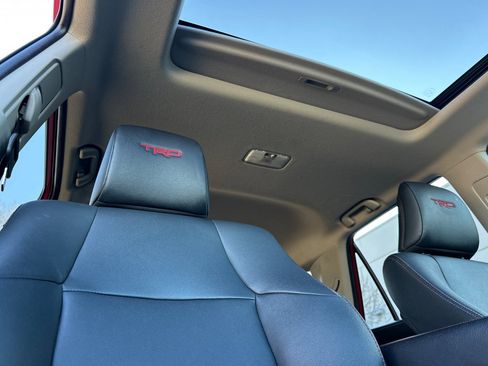 Certified 2021 Toyota 4Runner TRD Off-Road Premium image 21