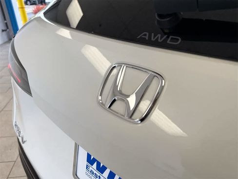 Certified 2024 Honda HR-V EX-L image 11