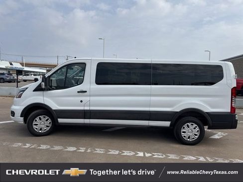 Used 2023 Ford Transit 350 XLT image 4
