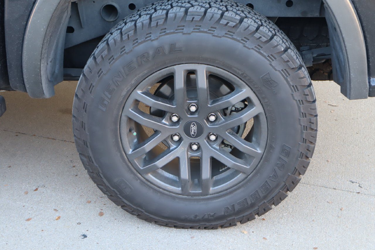 Used 2022 Ford Ranger Lariat w/ Tremor Off-Road Package AWD/4WD image 29