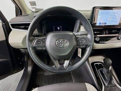 Used 2026 Toyota Corolla LE FWD image 11