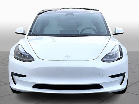 Used 2022 Tesla Model 3 Performance image 3