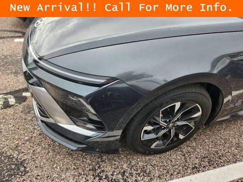 Used 2025 Hyundai Sonata SEL FWD image 6