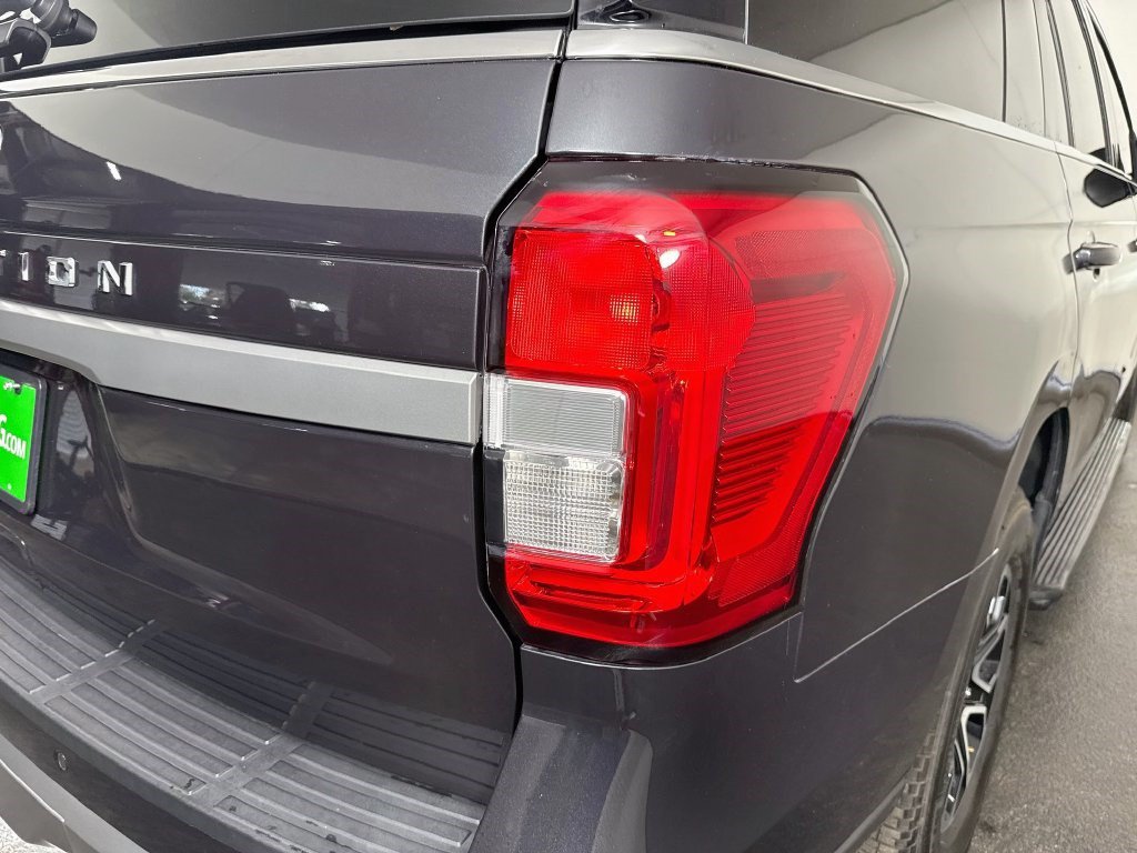 Used 2024 Ford Expedition XLT RWD image 32