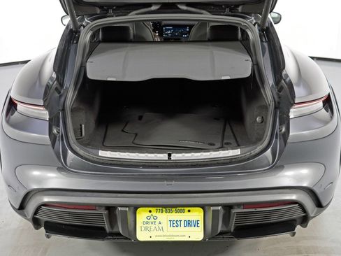 Used 2023 Porsche Taycan 4S w/ Performance Package image 10