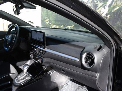 Used 2022 Kia Forte GT-Line image 24