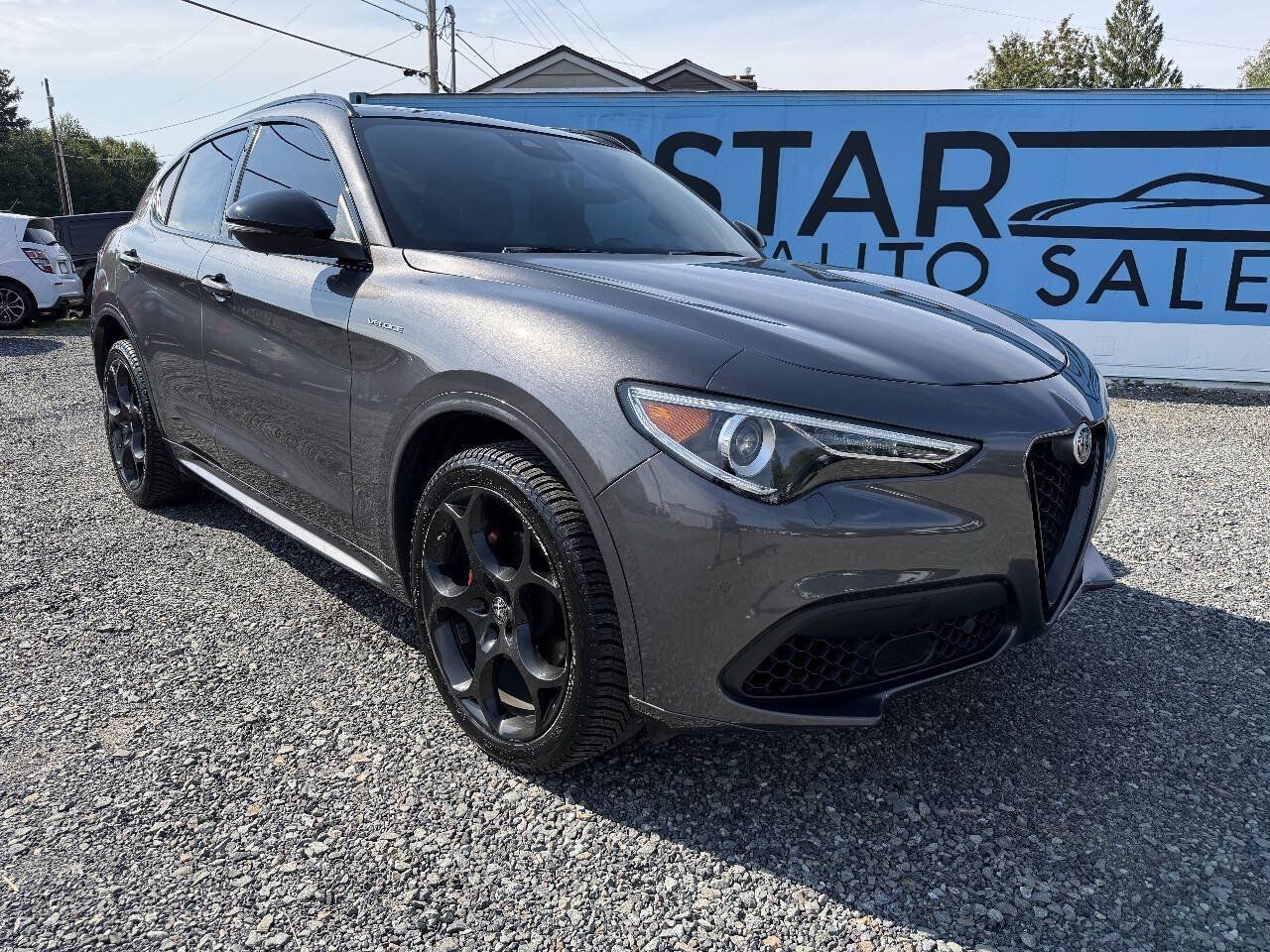 Used 2022 Alfa Romeo Stelvio Veloce AWD/4WD image 1