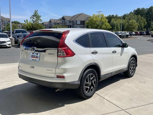 Used 2016 Honda CR-V SE image 5