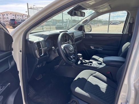 Used 2025 Ford Ranger XLT w/ FX4 Off-Road Package image 9