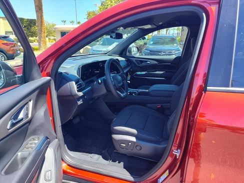New 2026 Chevrolet Traverse LT w/ Midnight/Sport Edition FWD image 5