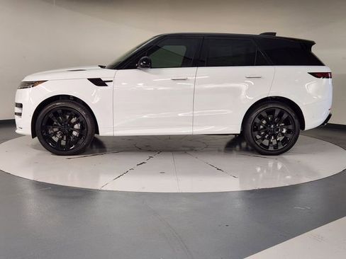 New 2026 Land Rover Range Rover Sport Dynamic SE image 5