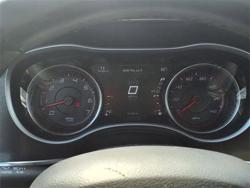 Used 2017 Dodge Charger SXT image 13