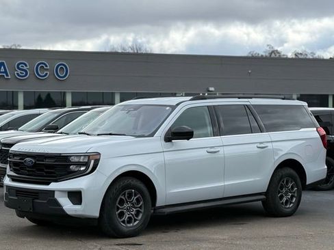 Used 2025 Ford Expedition Max Active image 36