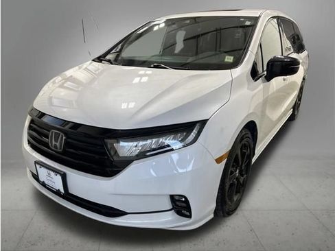 Certified 2023 Honda Odyssey Sport image 1