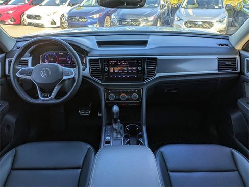 Used 2021 Volkswagen Atlas SEL R-Line image 13