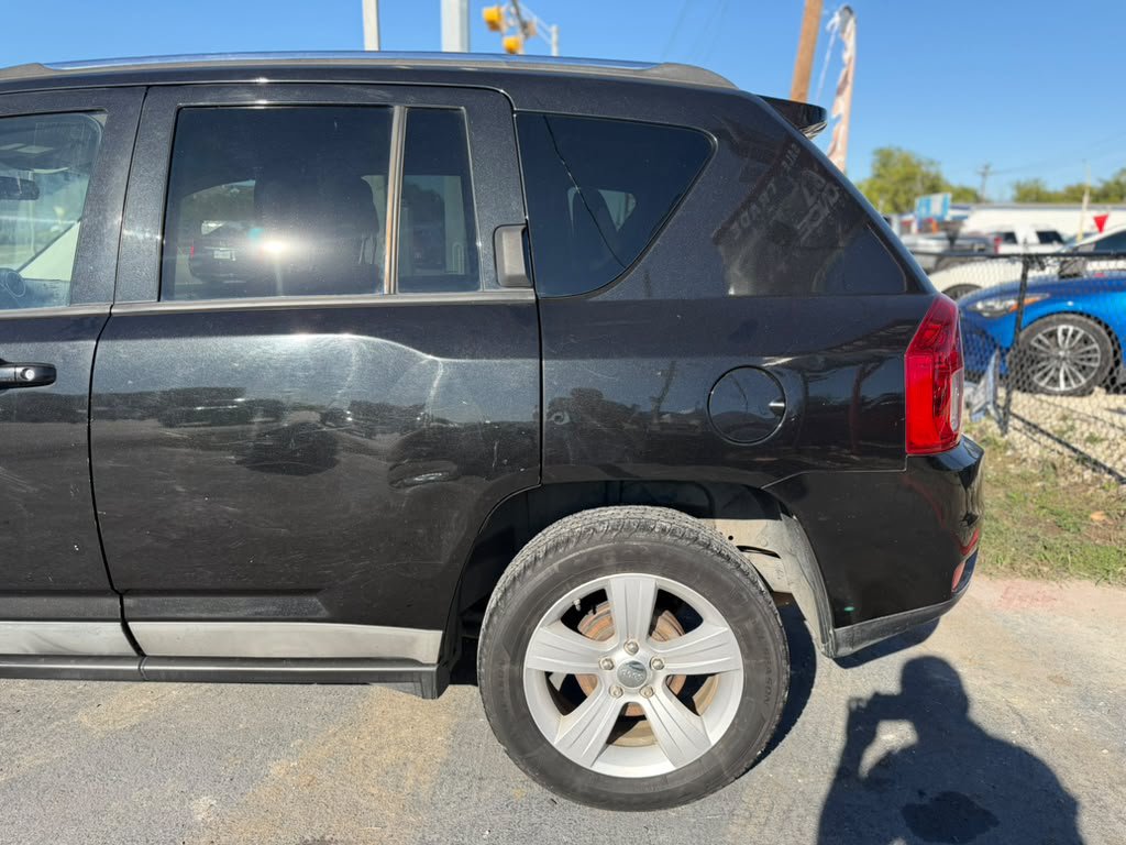 Used 2011 Jeep Compass 2WD image 7