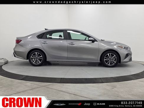 Used 2024 Kia Forte LXS FWD image 8