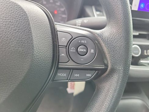 Used 2024 Toyota Corolla LE FWD image 27