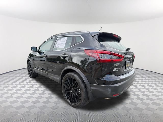 Used 2022 Nissan Rogue Sport SL w/ Premium Package FWD image 7