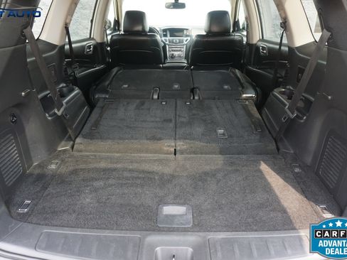 Used 2017 Nissan Pathfinder SL w/ Trailer Tow Package AWD/4WD image 21
