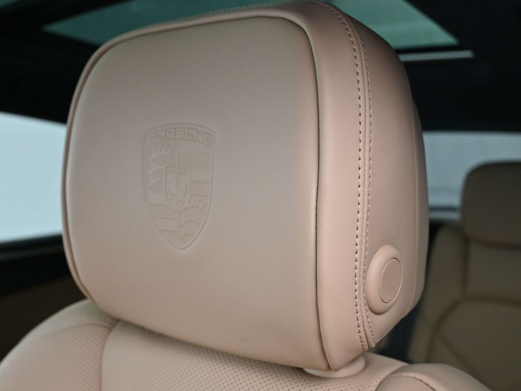 Used 2026 Porsche Macan AWD/4WD image 20