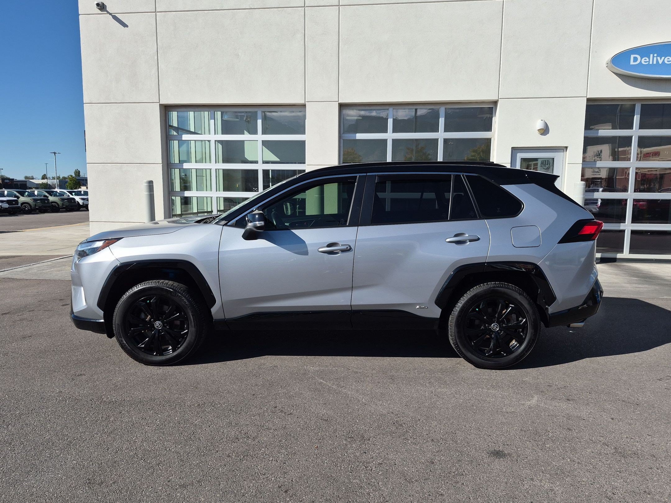 Used 2023 Toyota RAV4 XSE w/ XSE Grade Weather Package AWD/4WD image 10