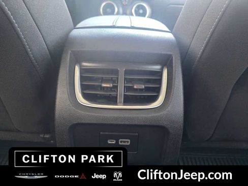 Used 2020 Chevrolet Blazer LT AWD/4WD image 17