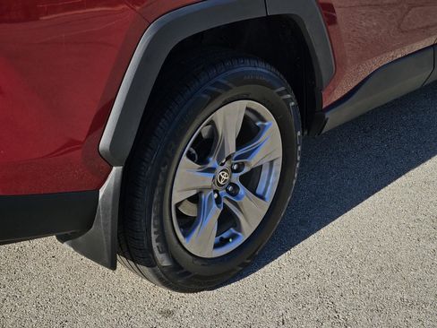 Used 2023 Toyota RAV4 XLE w/ Convenience Package image 8