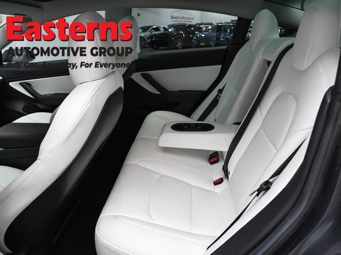 Used 2018 Tesla Model 3 Long Range image 16