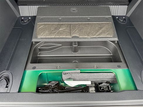 New 2025 Ford Bronco Badlands image 17