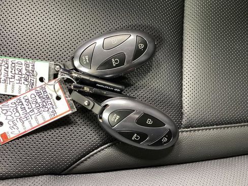 New 2026 Hyundai Tucson Limited image 29