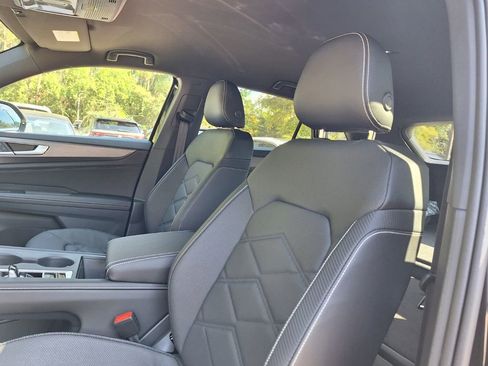 New 2026 Volkswagen Atlas Cross Sport SE image 11