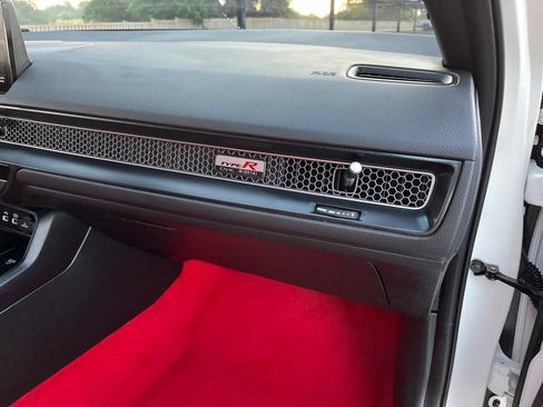 Used 2025 Honda Civic Type R image 29