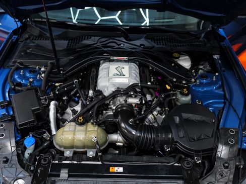 Used 2021 Ford Mustang Shelby GT500 w/ Technology Package RWD image 38