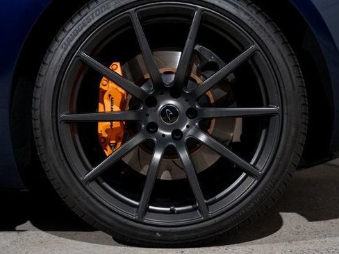 Used 2013 McLaren MP4-12C Spider RWD image 22