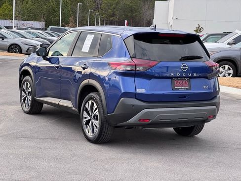 Used 2023 Nissan Rogue SV image 22