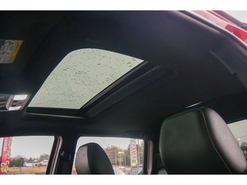 Used 2022 Toyota Tacoma TRD Off-Road w/ TRD Premium Off Road Package image 11