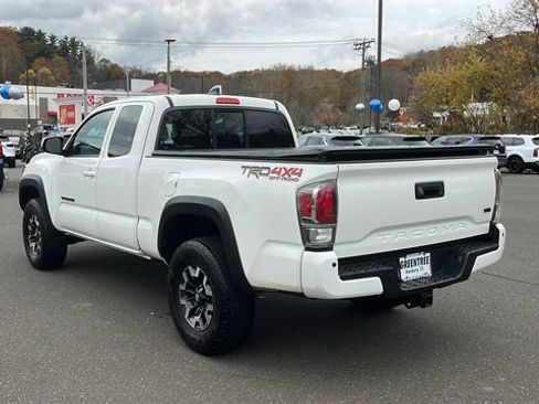 Certified 2021 Toyota Tacoma TRD Off-Road w/ TRD Premium Off Road Package image 4