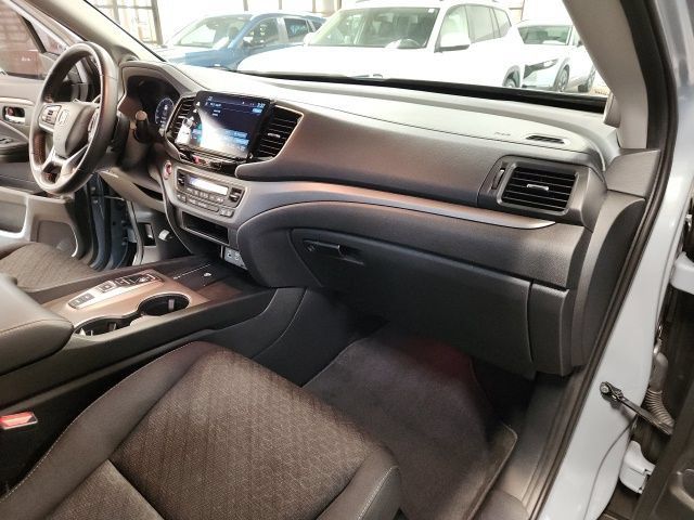 Certified 2024 Honda Ridgeline Sport image 32